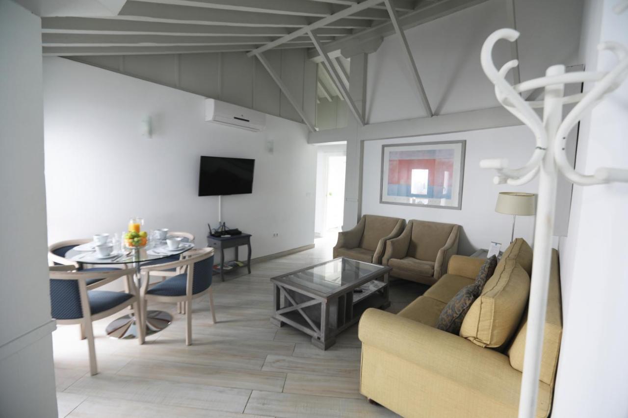 Apartamento Isla de Arriarán Málaga Exterior foto